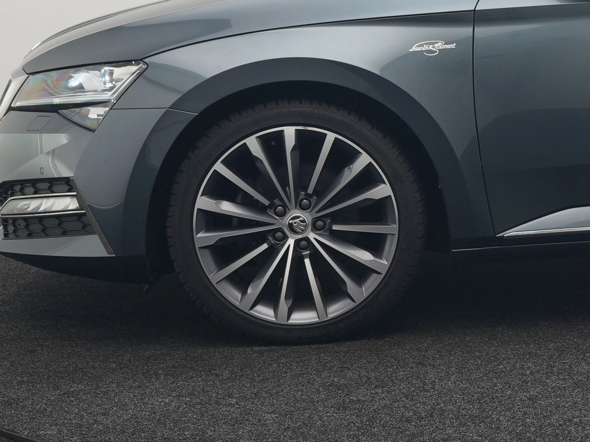 Hoofdafbeelding Škoda Superb