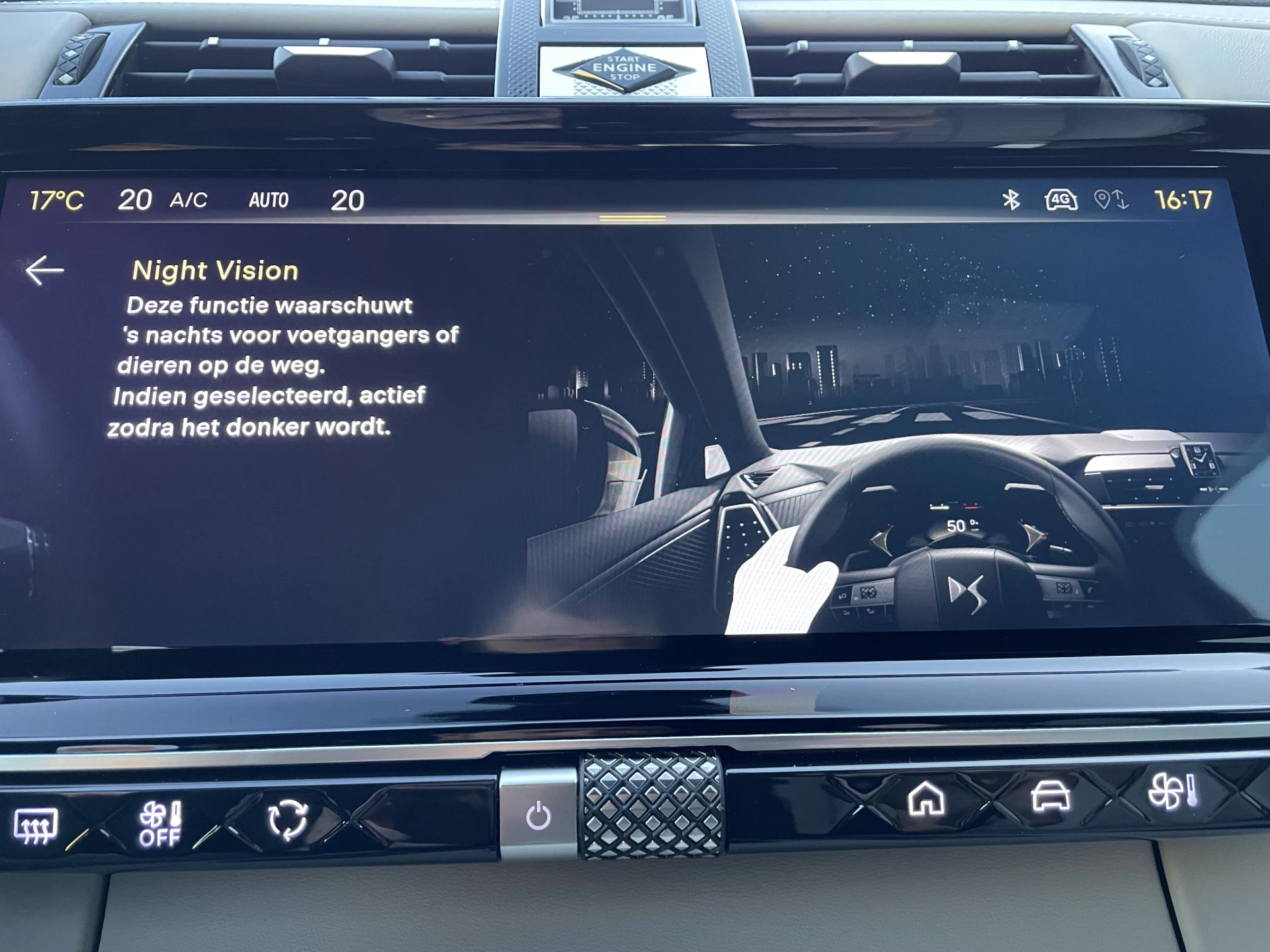 Hoofdafbeelding DS DS 7