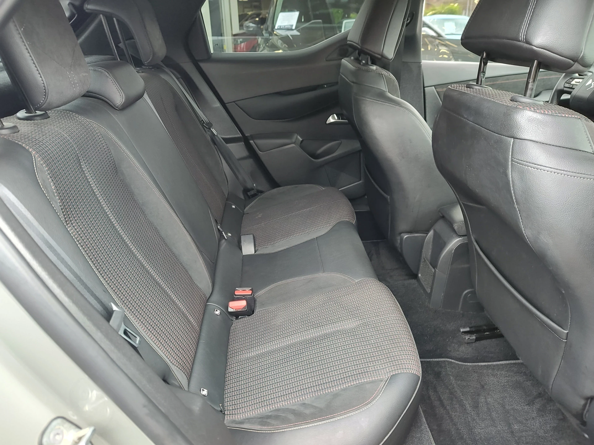 Hoofdafbeelding DS DS 3