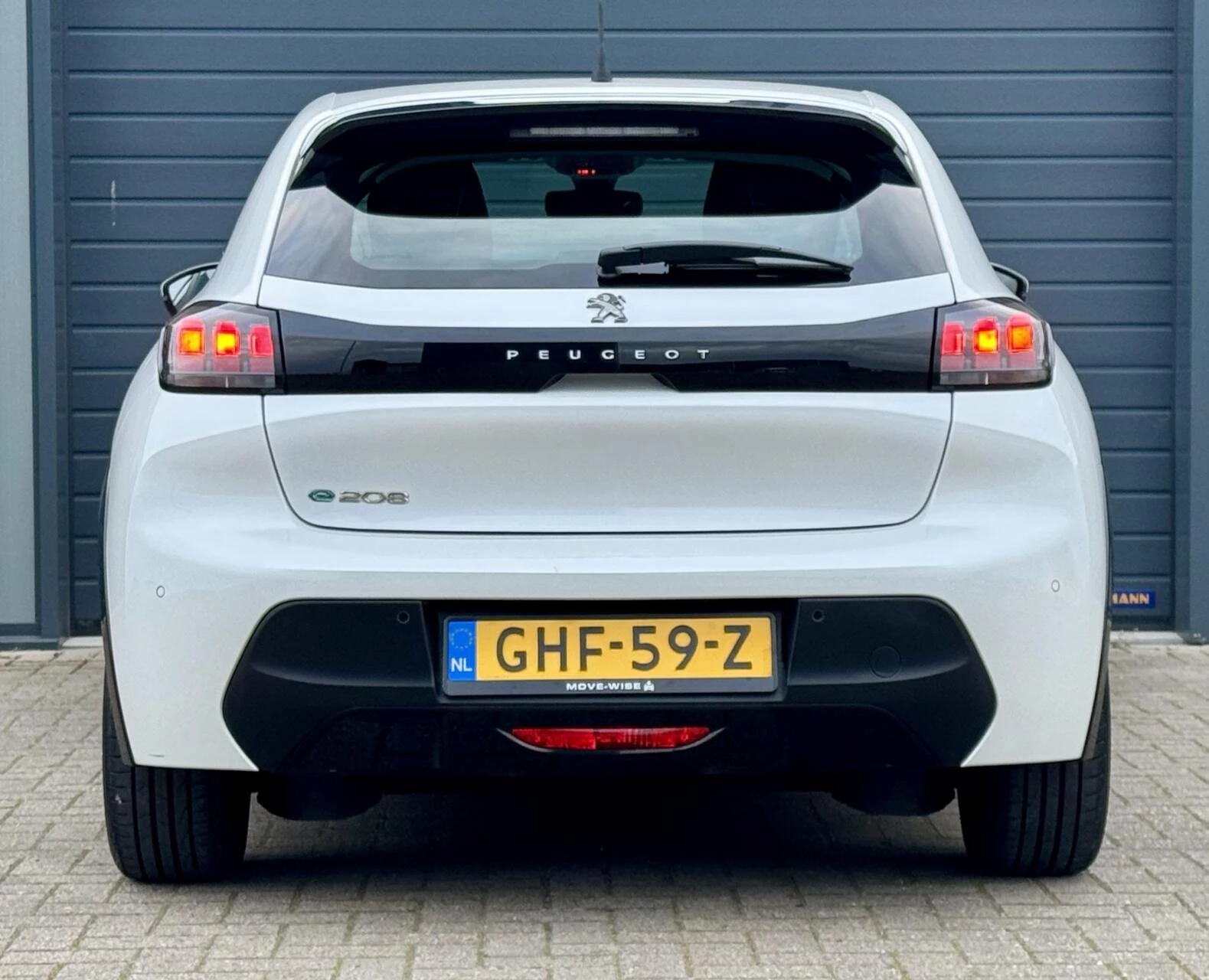 Hoofdafbeelding Peugeot e-208