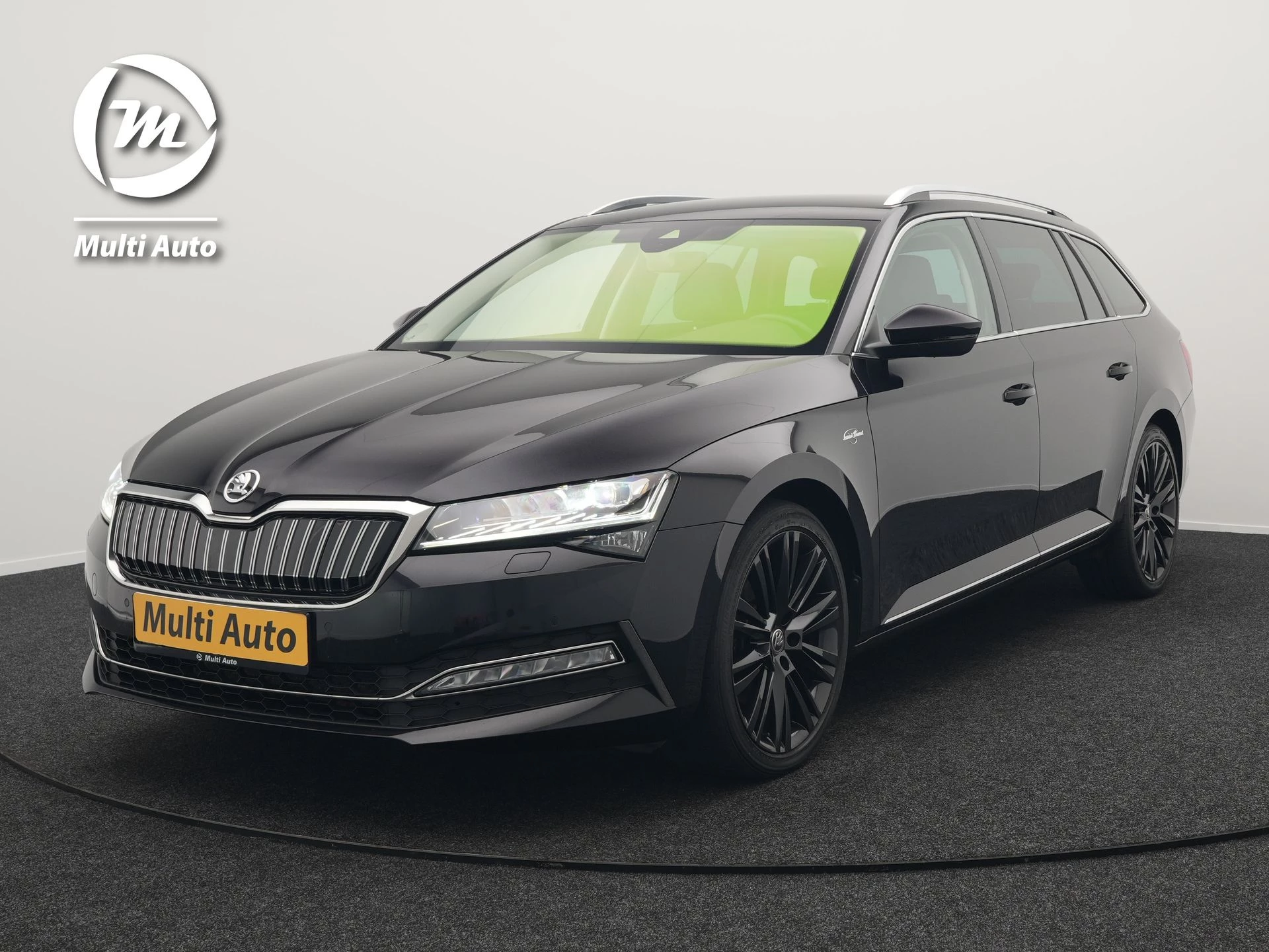 Hoofdafbeelding Škoda Superb