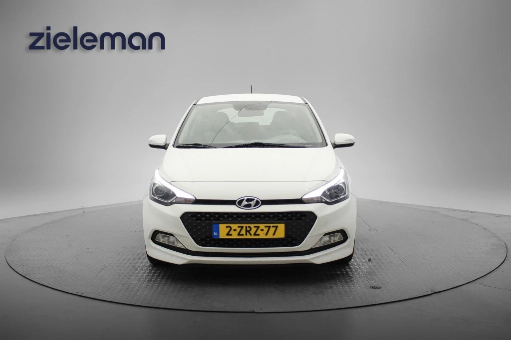 Hoofdafbeelding Hyundai i20