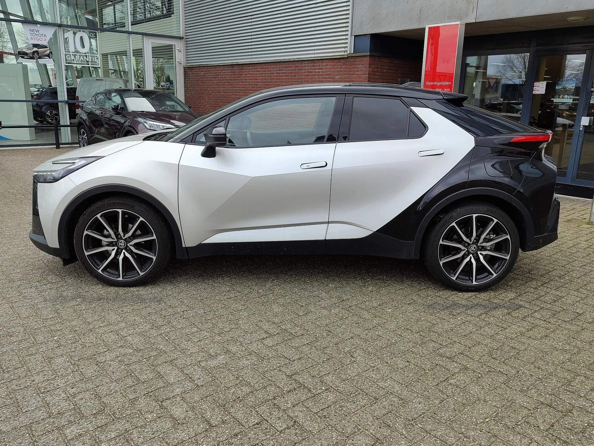 Hoofdafbeelding Toyota C-HR