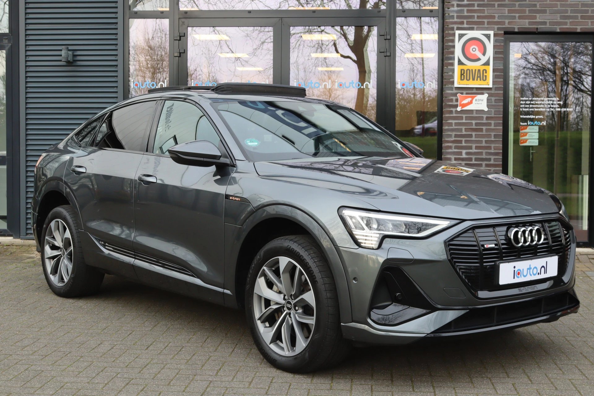 Hoofdafbeelding Audi e-tron