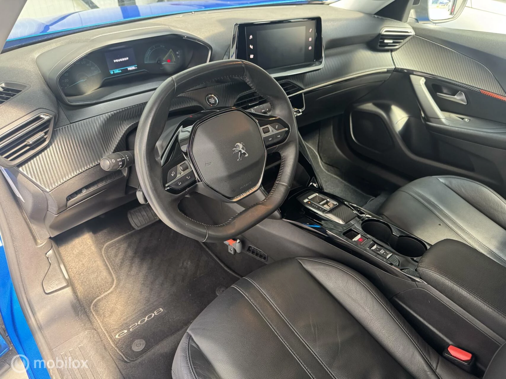 Hoofdafbeelding Peugeot e-2008