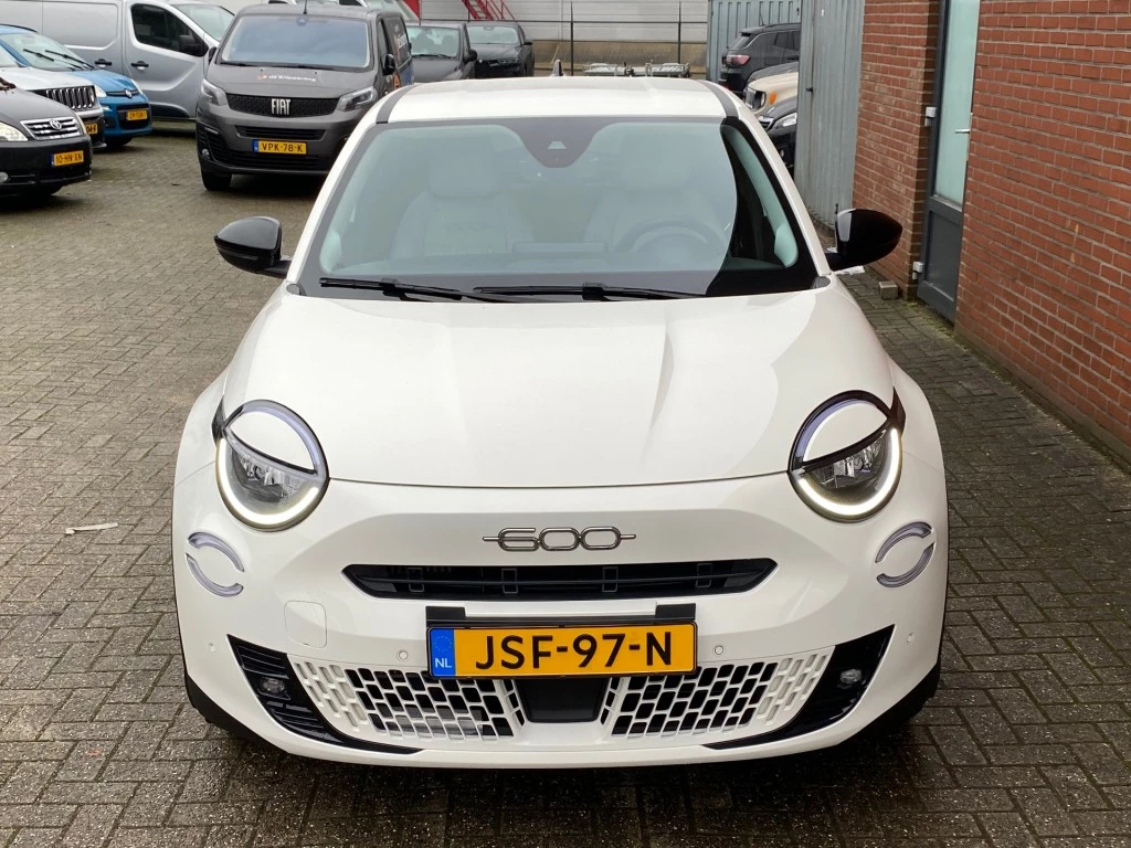 Hoofdafbeelding Fiat 600