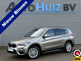 BMW X1 sDrive20i Executive LED DAB Trekhaak 4 Seizoenenbanden PDC V+A Stoelverwarming