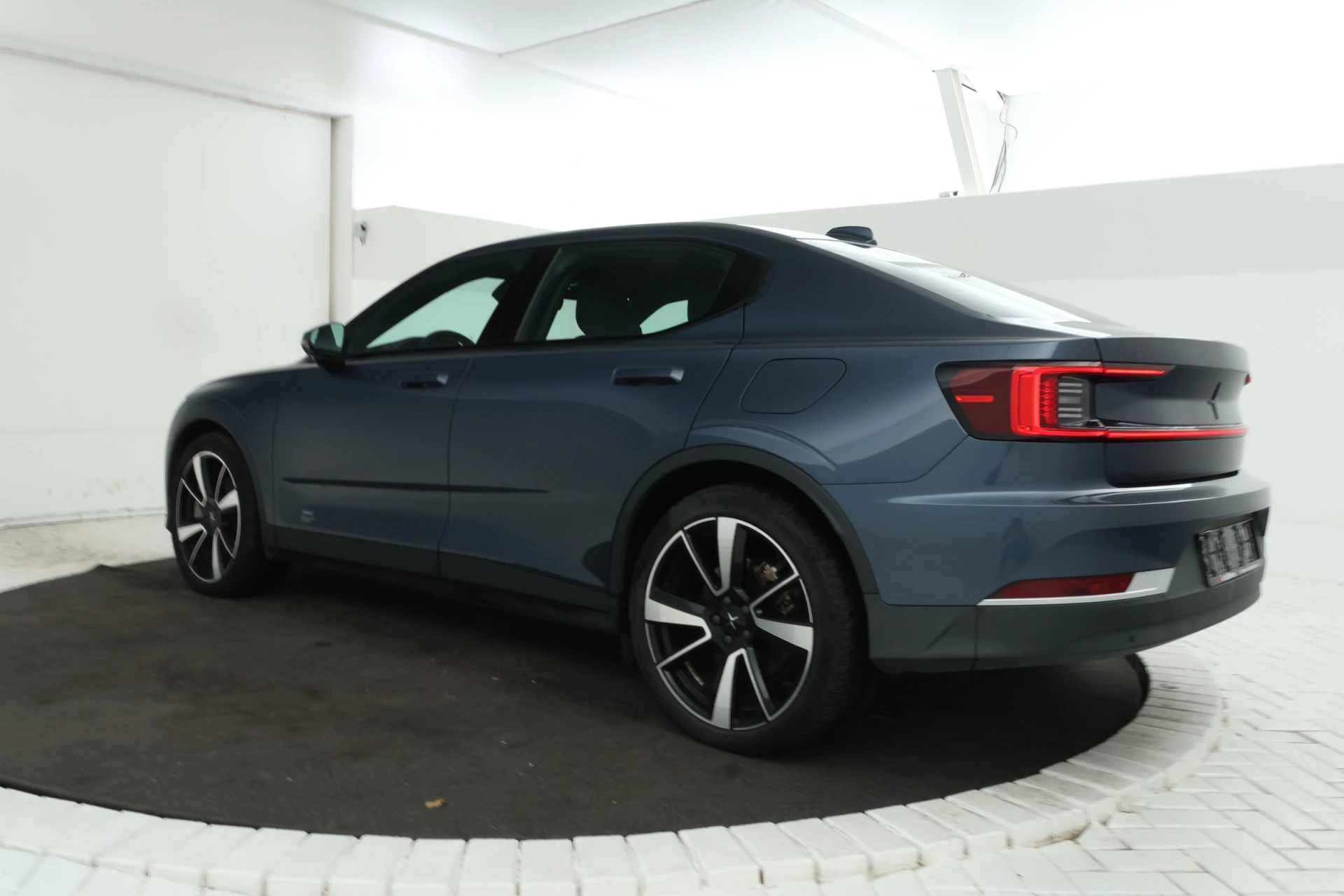 Hoofdafbeelding Polestar 2