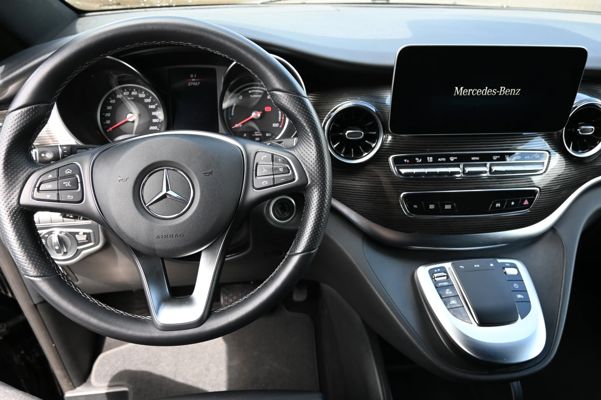 Hoofdafbeelding Mercedes-Benz EQV