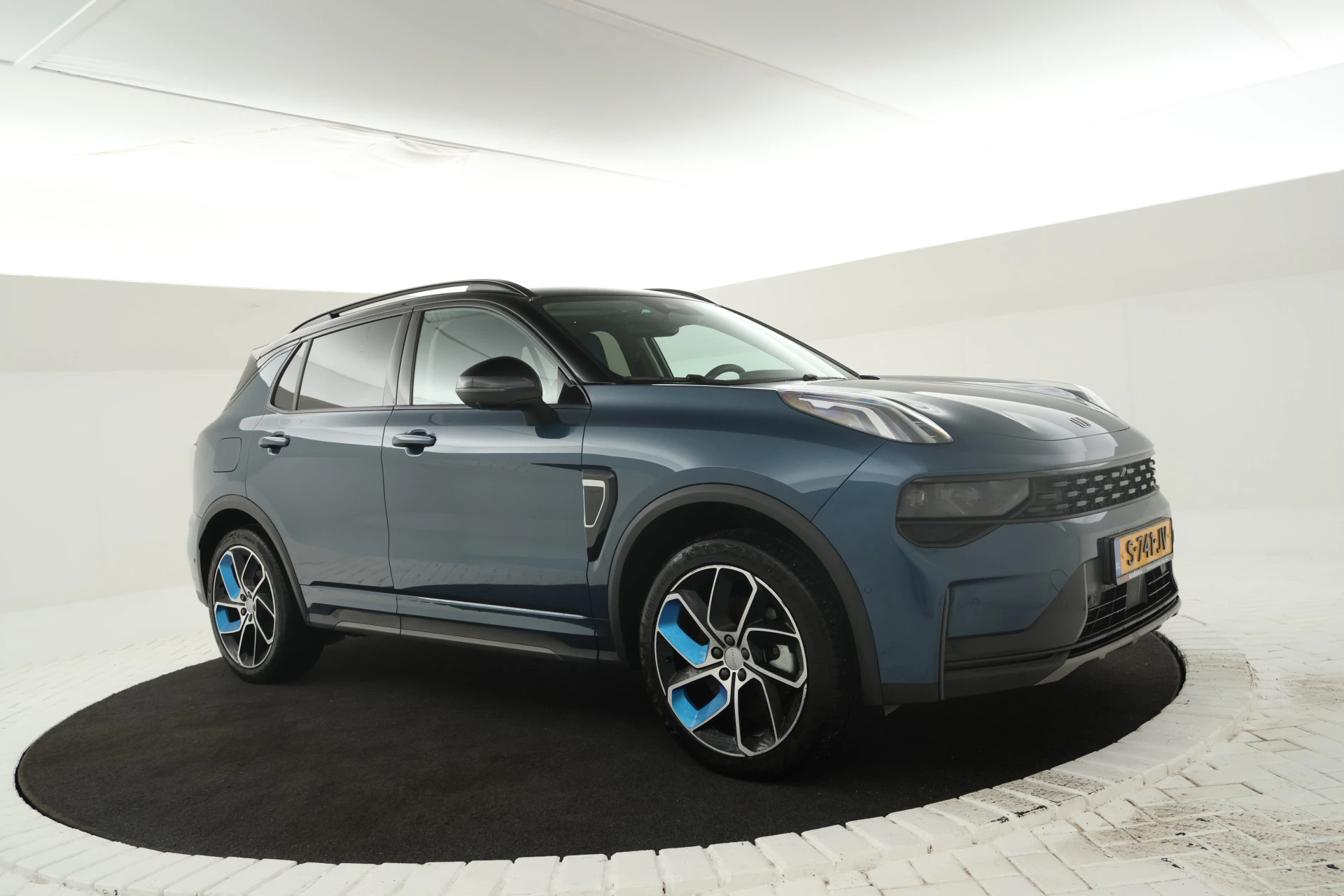 Hoofdafbeelding Lynk & Co 01