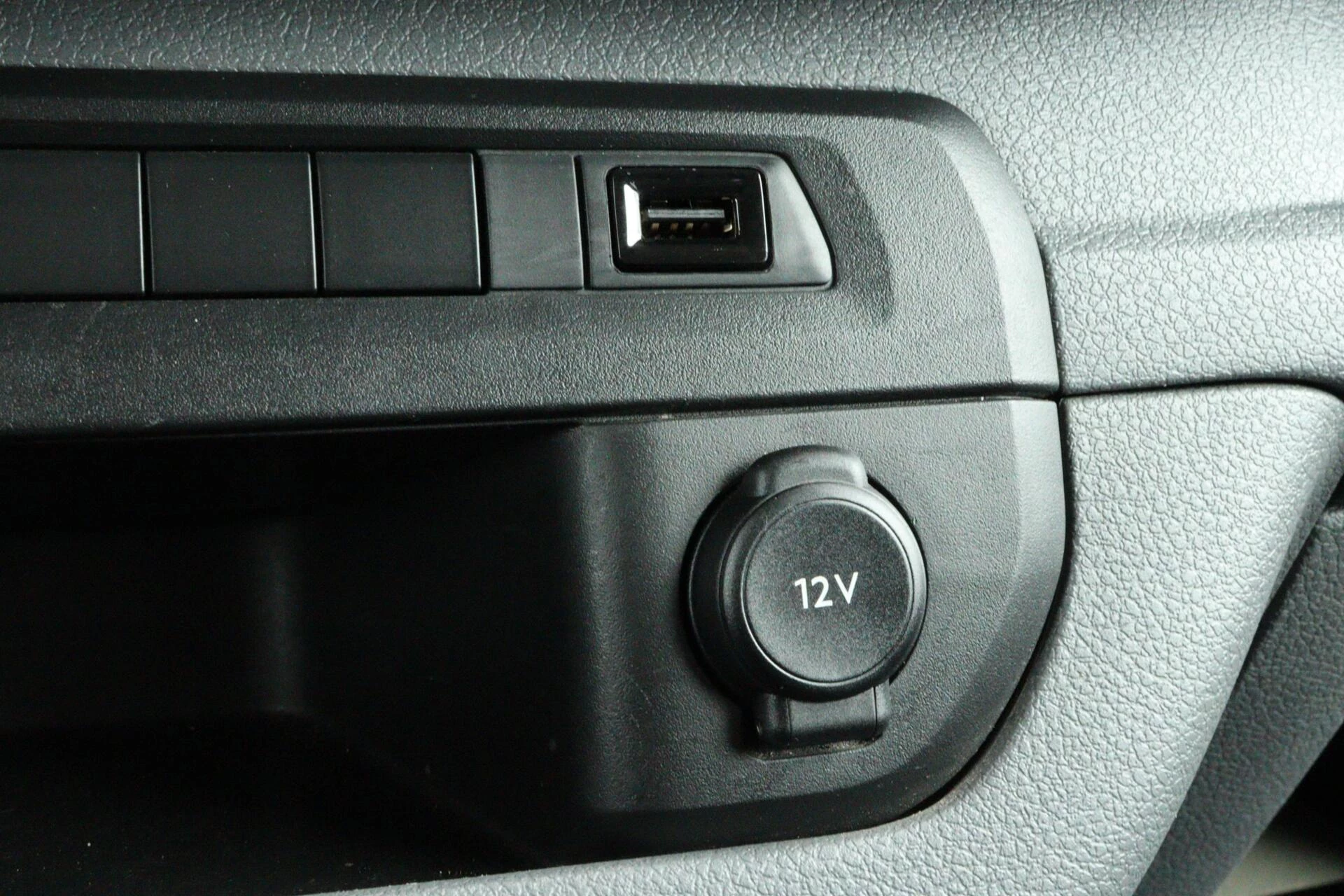 Hoofdafbeelding Peugeot e-Expert