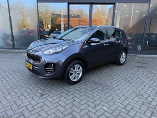 Hoofdafbeelding Kia Sportage Kia Sportage 1.6 GDI Dynamic,Carplay,Clima,Cruise,Lane Ass.,Trekhk,Camera,Navi,