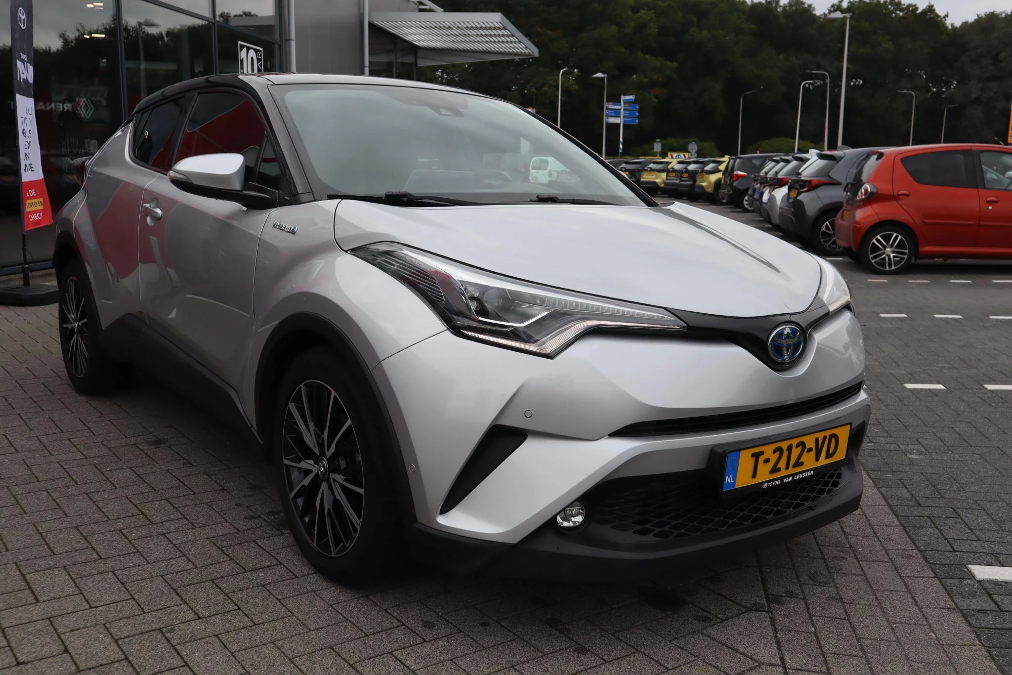 Hoofdafbeelding Toyota C-HR