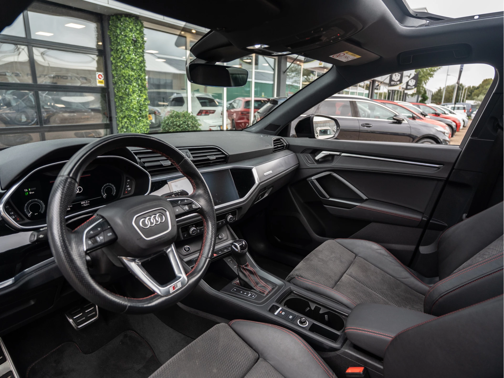 Hoofdafbeelding Audi Q3