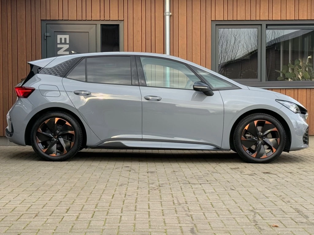 Hoofdafbeelding CUPRA Born