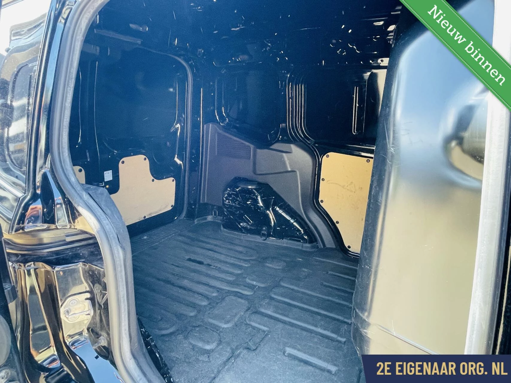 Hoofdafbeelding Ford Transit Courier