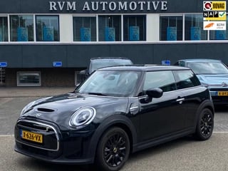 Mini Mini Electric Camden Edition 33 kWh VAN 33.900 VOOR 30.877 UW ZOMERVOORDEEL: 3.023 |