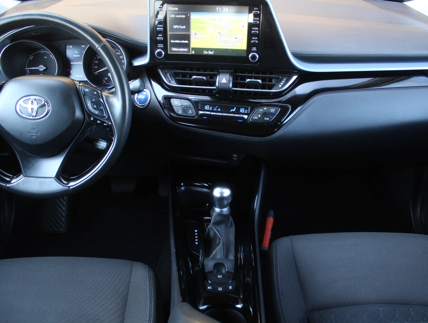 Hoofdafbeelding Toyota C-HR