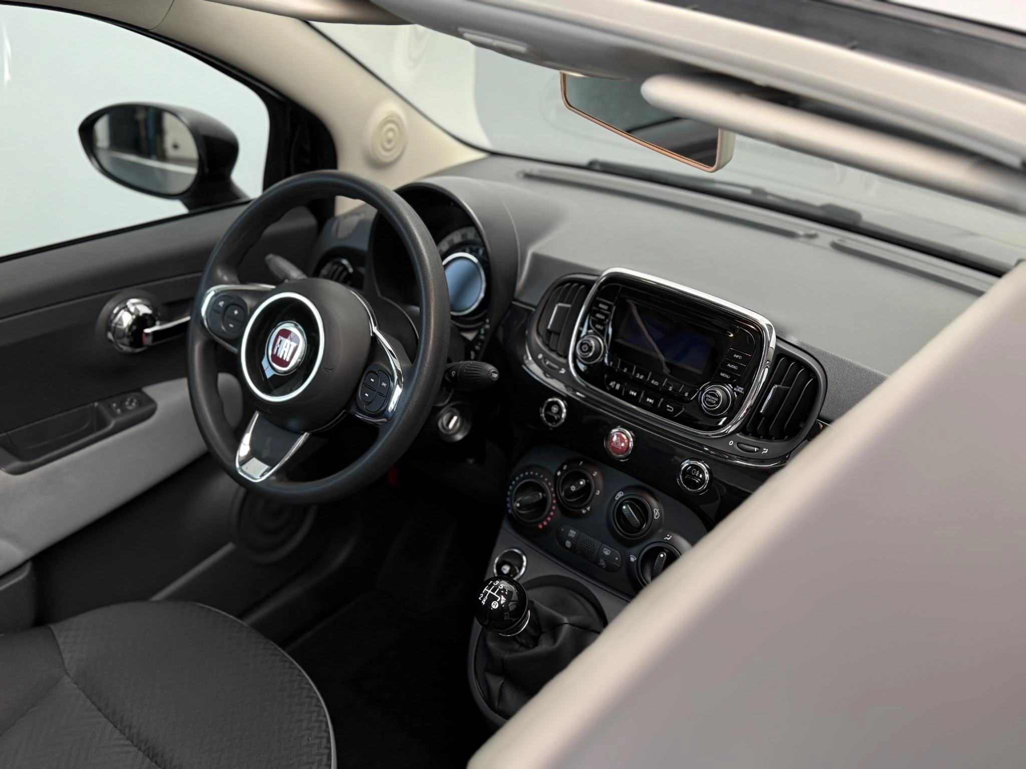 Hoofdafbeelding Fiat 500C