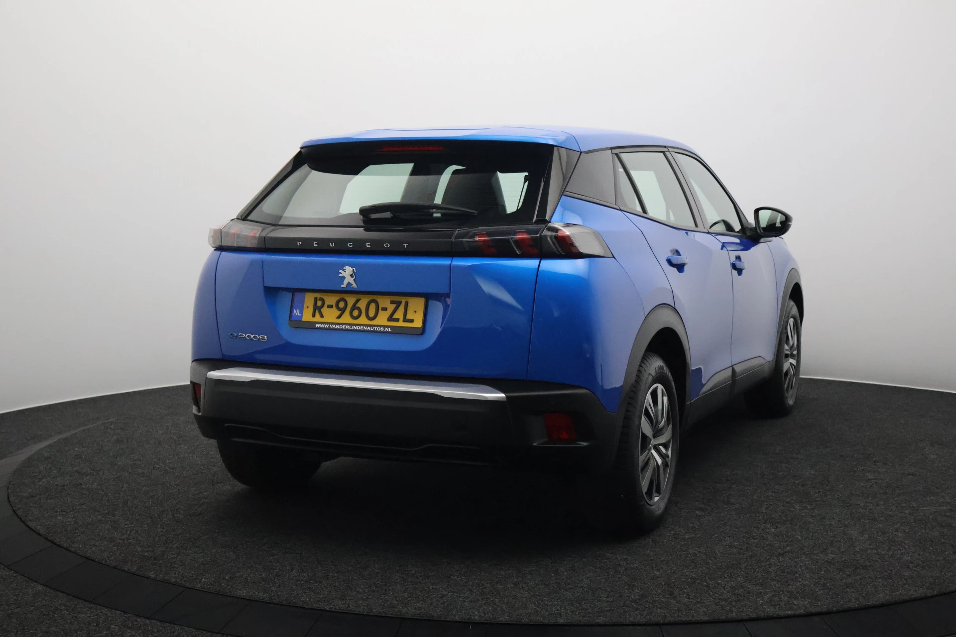 Hoofdafbeelding Peugeot e-2008