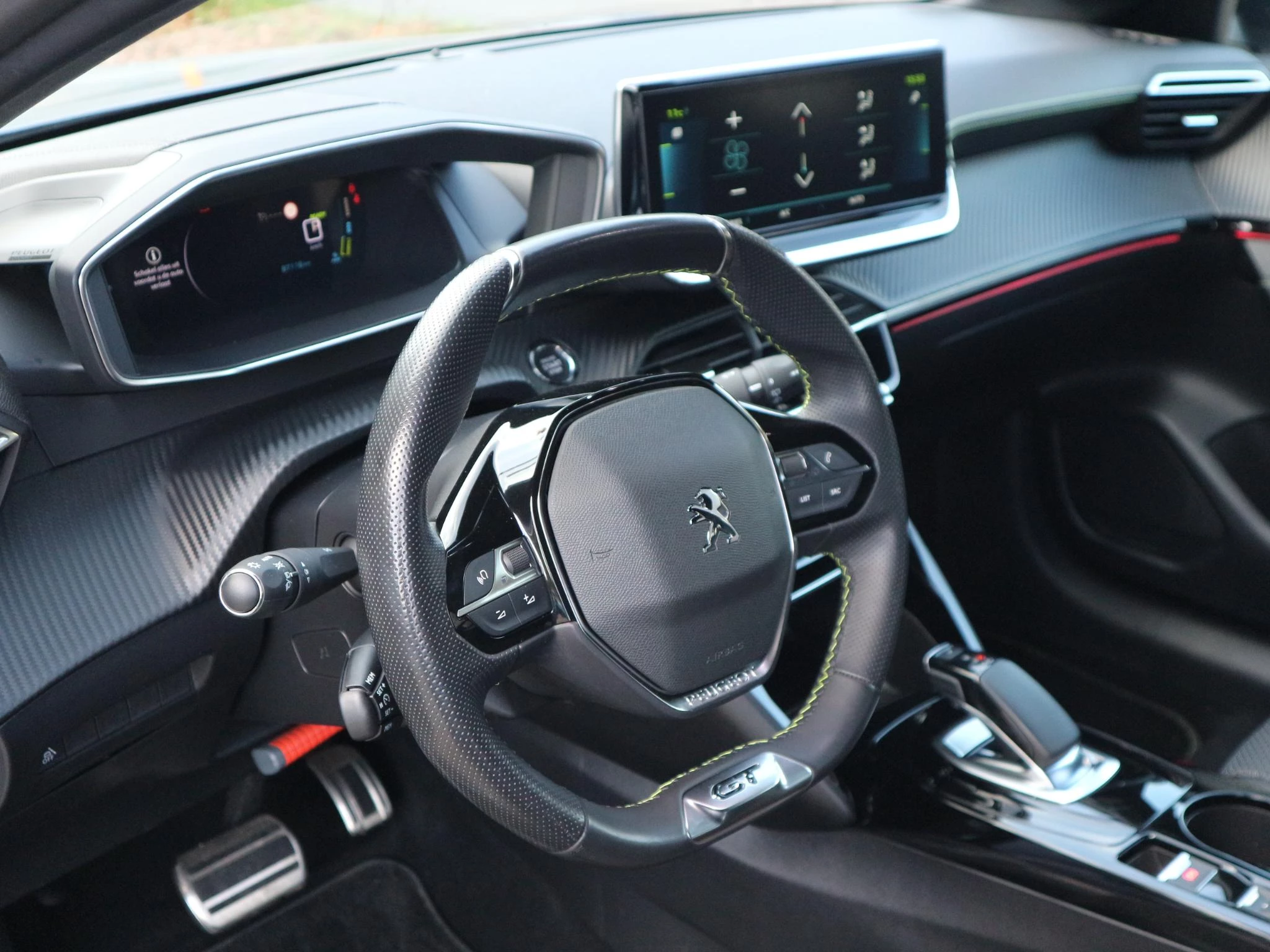 Hoofdafbeelding Peugeot e-208