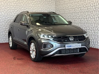 Volkswagen T-Roc 1.5 TSI 150PK EVO ADAP.CRUISE LED VIR.COCKPIT CAMERA STOEL.VERW. 17''LMV KEYLESS 03/2024 70 BIJNA NIEUWE VOLKSWAGEN'S UIT VOORRAAD LEVERBAAR