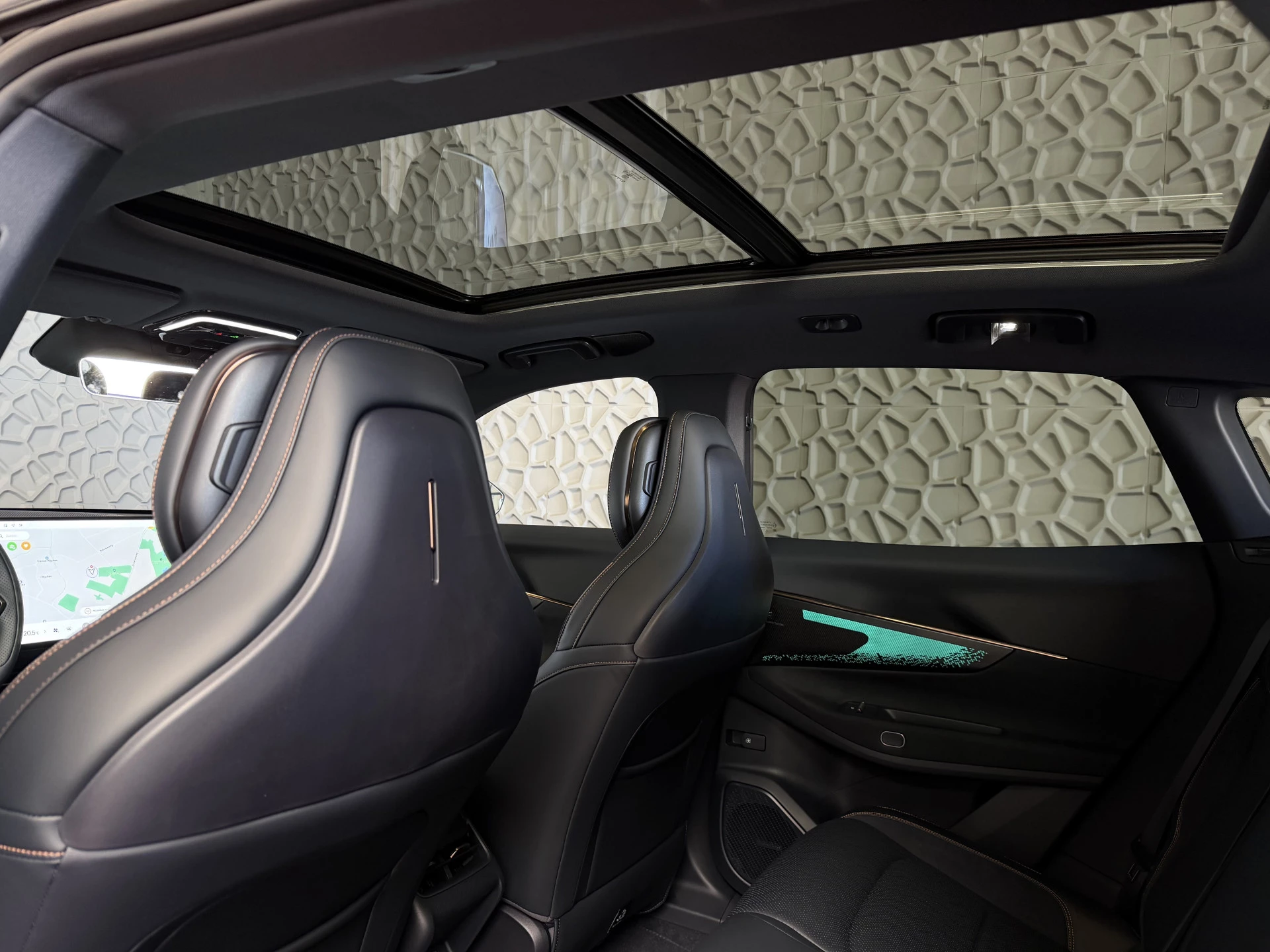 Hoofdafbeelding Lynk & Co 08