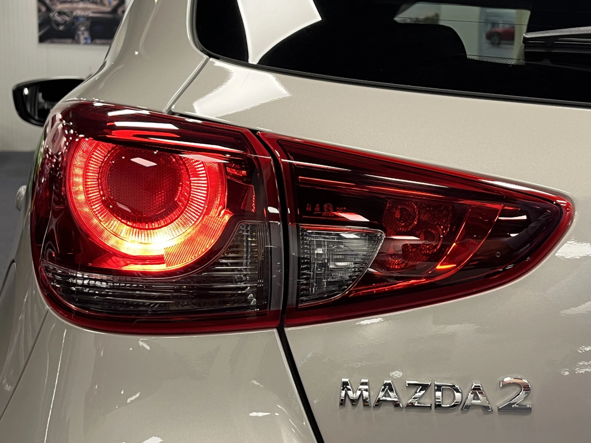 Hoofdafbeelding Mazda 2