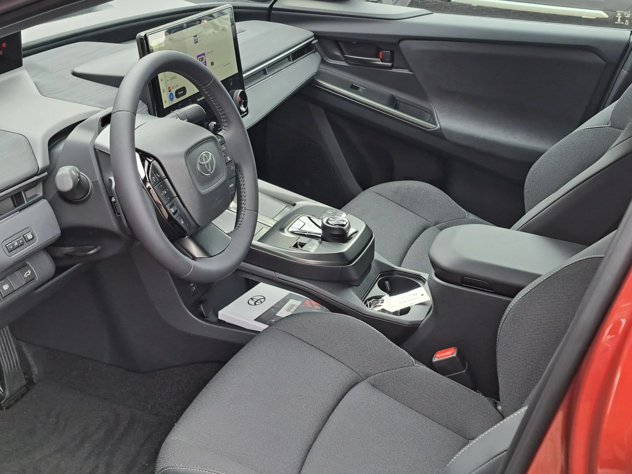 Hoofdafbeelding Toyota C-HR+
