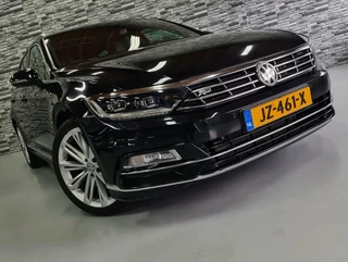 Volkswagen Passat Variant 2.0 BiTDI 4Motion Highline R Line!