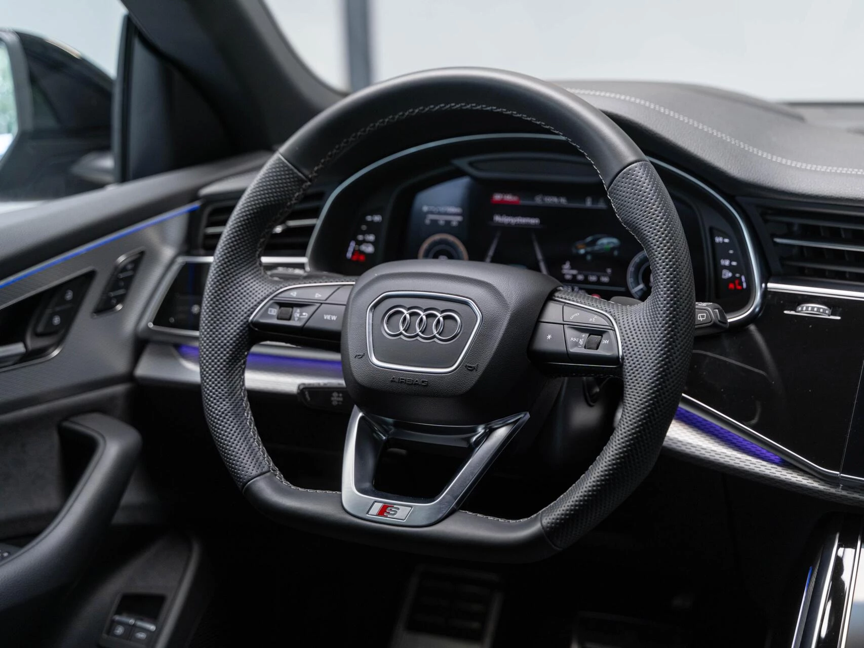 Hoofdafbeelding Audi Q8
