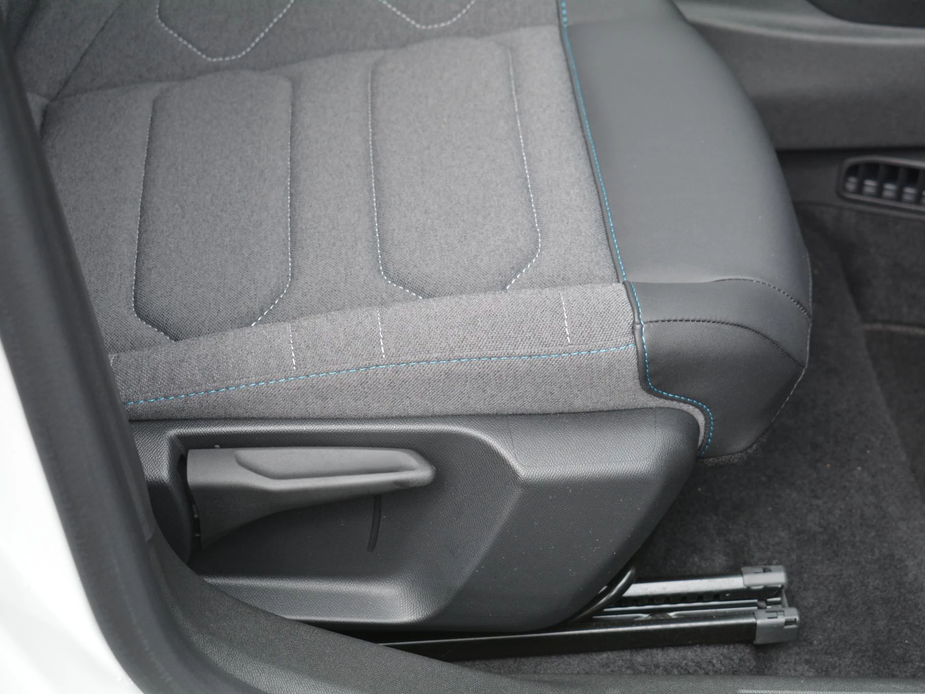 Hoofdafbeelding Citroën ë-C4 X