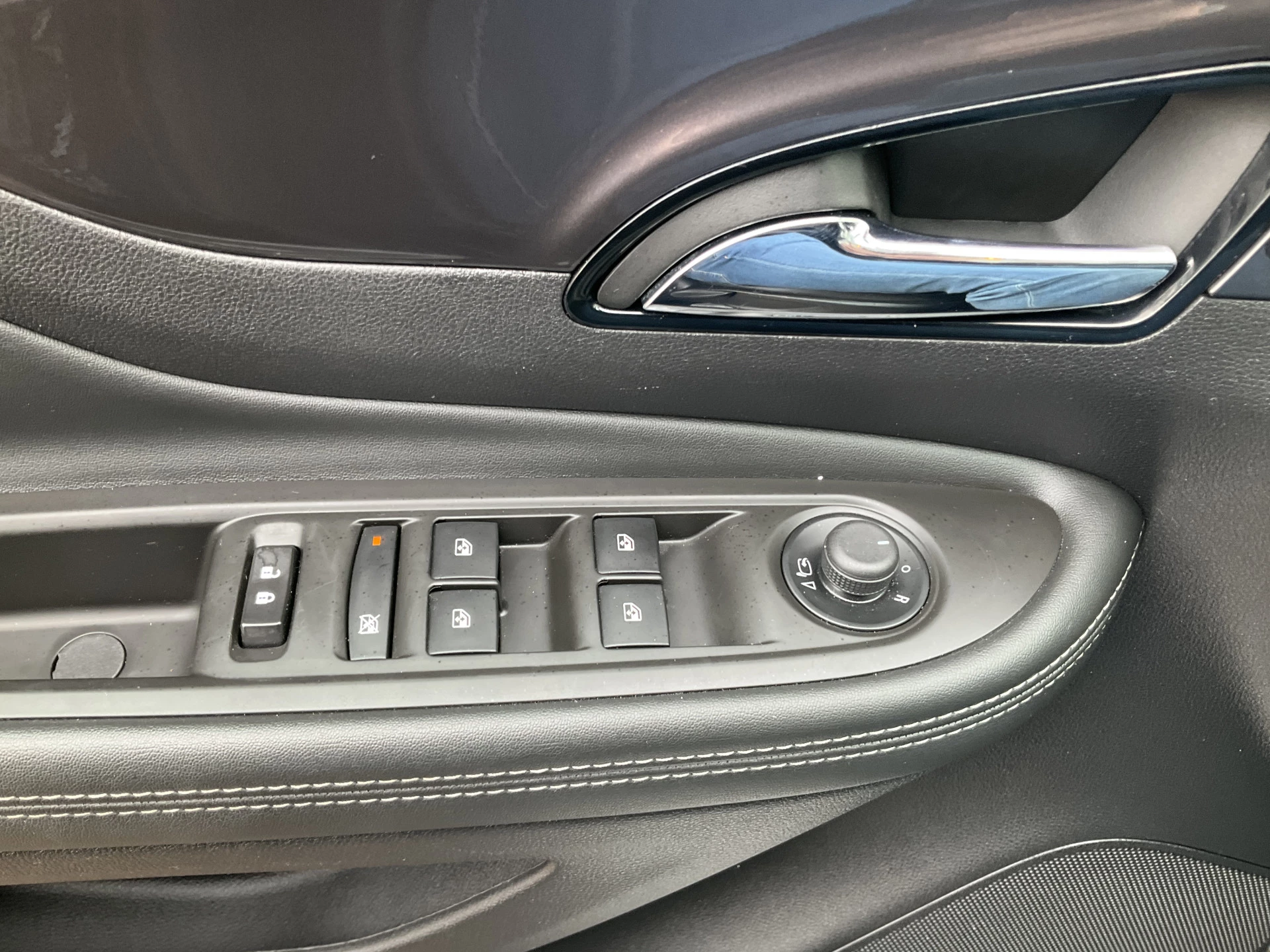 Hoofdafbeelding Opel Mokka X