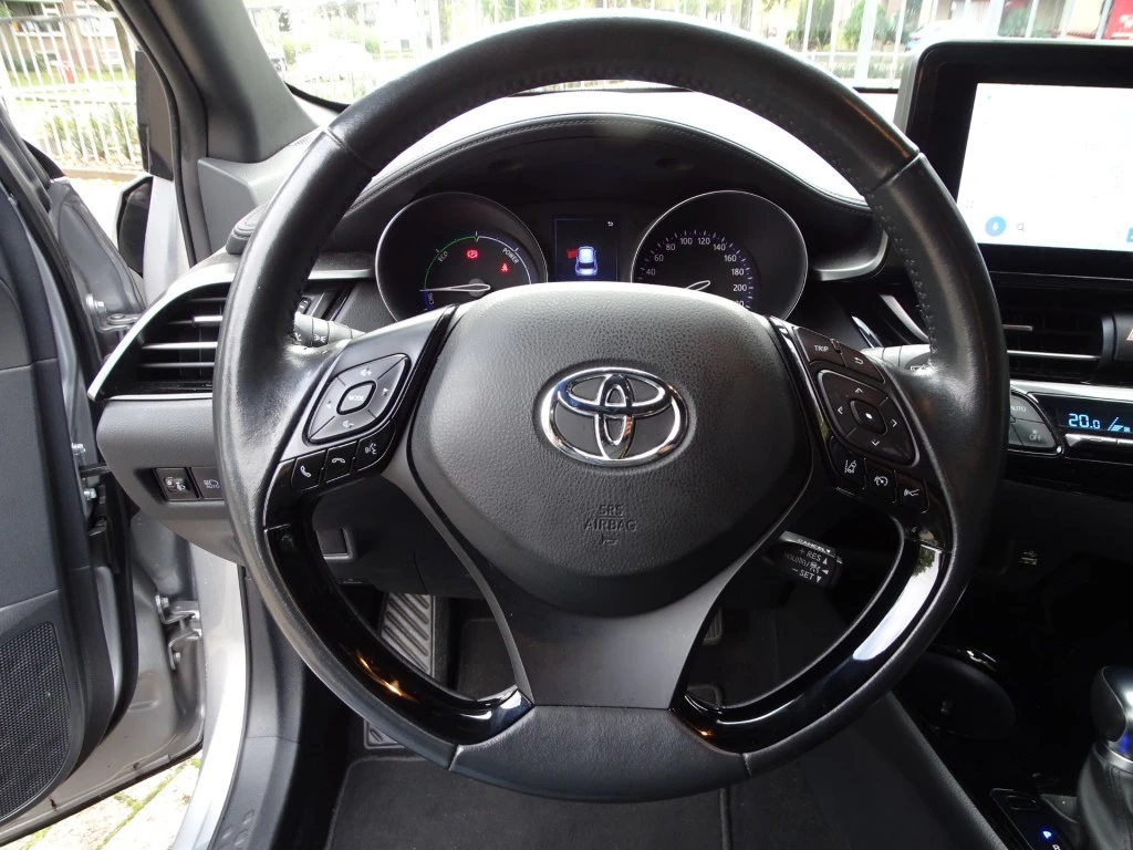 Hoofdafbeelding Toyota C-HR