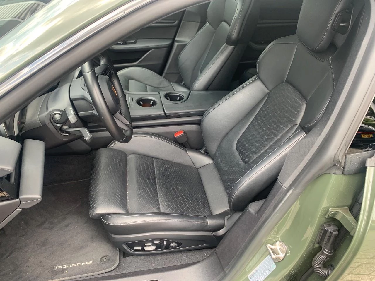 Hoofdafbeelding Porsche Taycan
