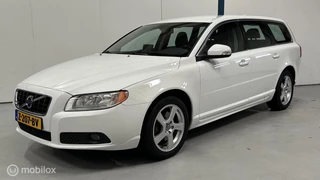 Volvo V70 2.5T Momentum 230PK / AUTOMAAT / NAVI