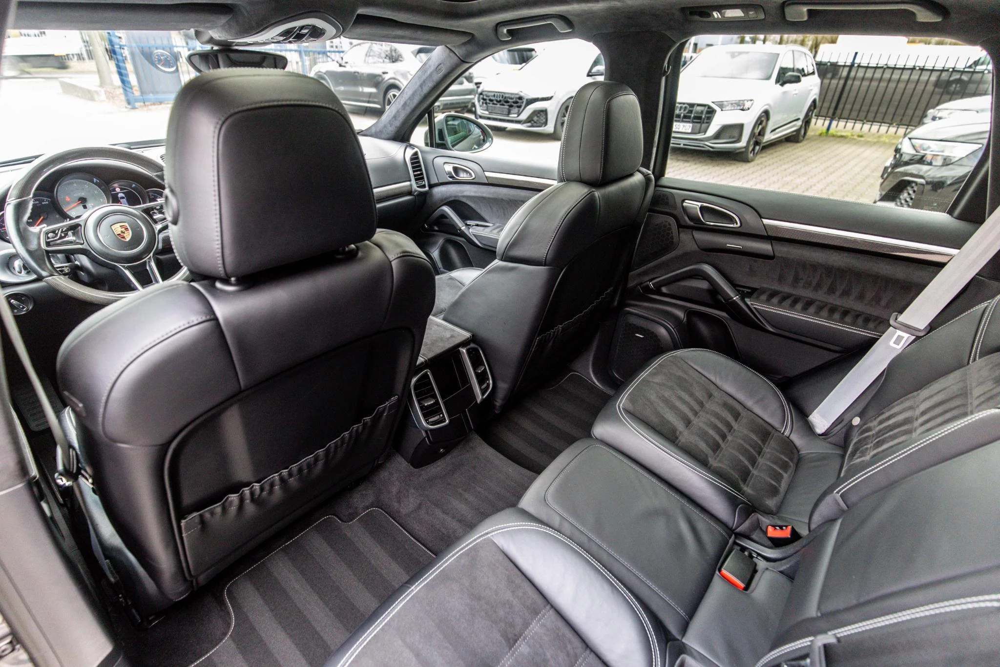 Hoofdafbeelding Porsche Cayenne