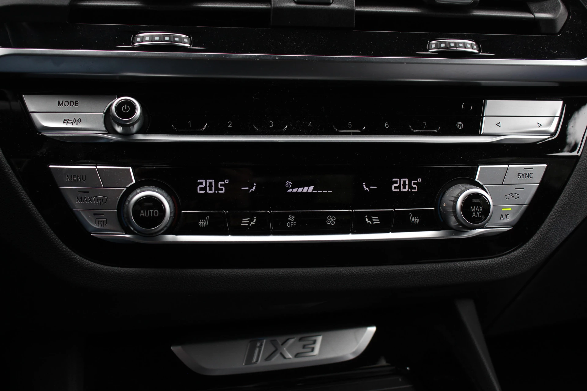 Hoofdafbeelding BMW iX3