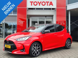 Toyota Yaris 1.5 Hybrid LAUNCH EDITION NAVI 17' LM-VELGEN STOELVERW JBL-AUDIO KEYLESS APPLE/ANDROID HEAD-UP DODEHOEKDETECTIE 1E-EIG NL-AUTO