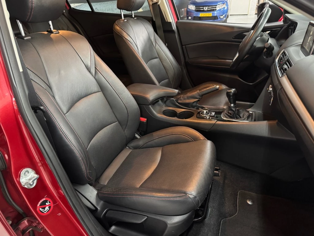 Hoofdafbeelding Mazda 3
