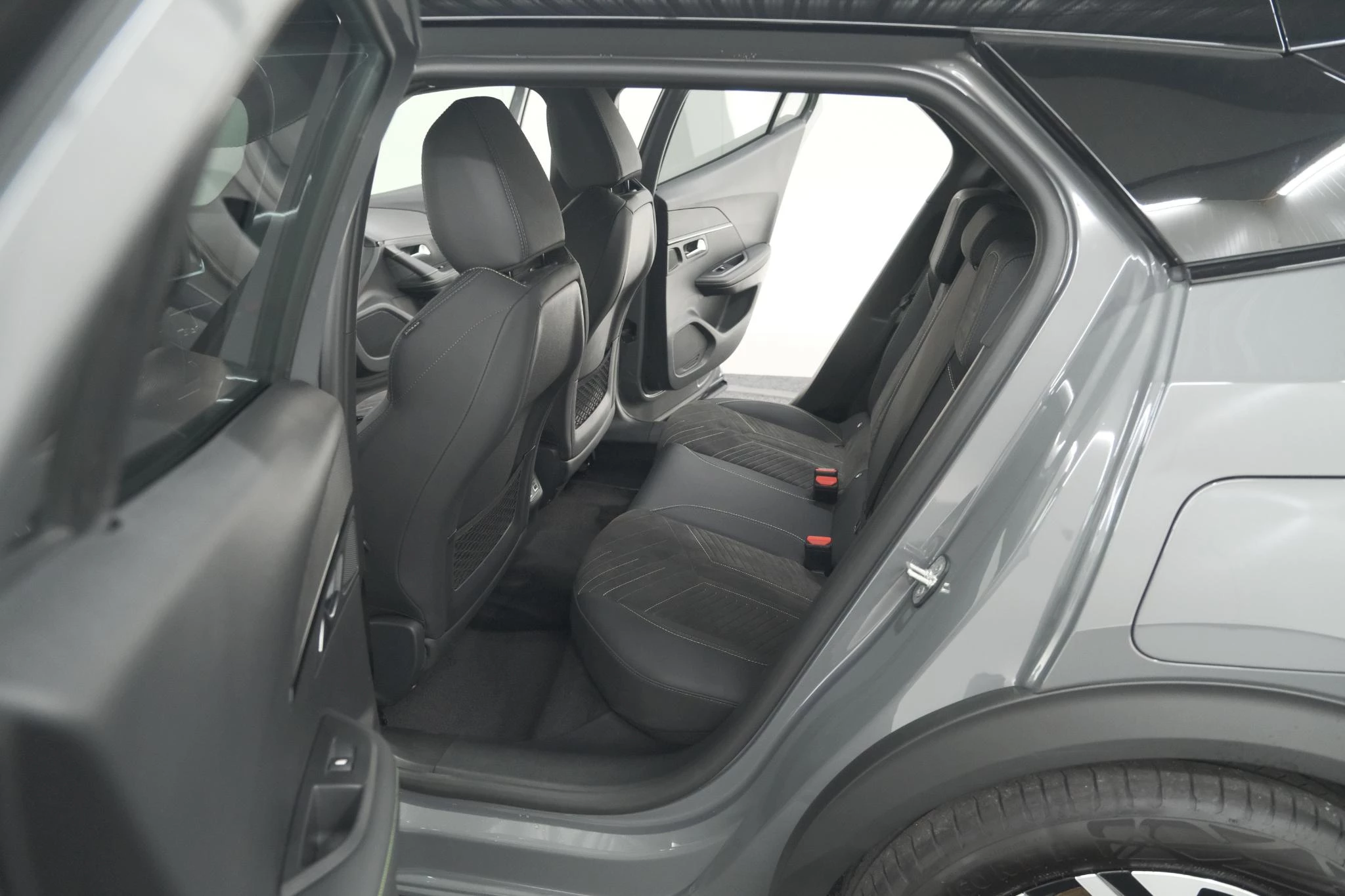 Hoofdafbeelding Peugeot e-2008