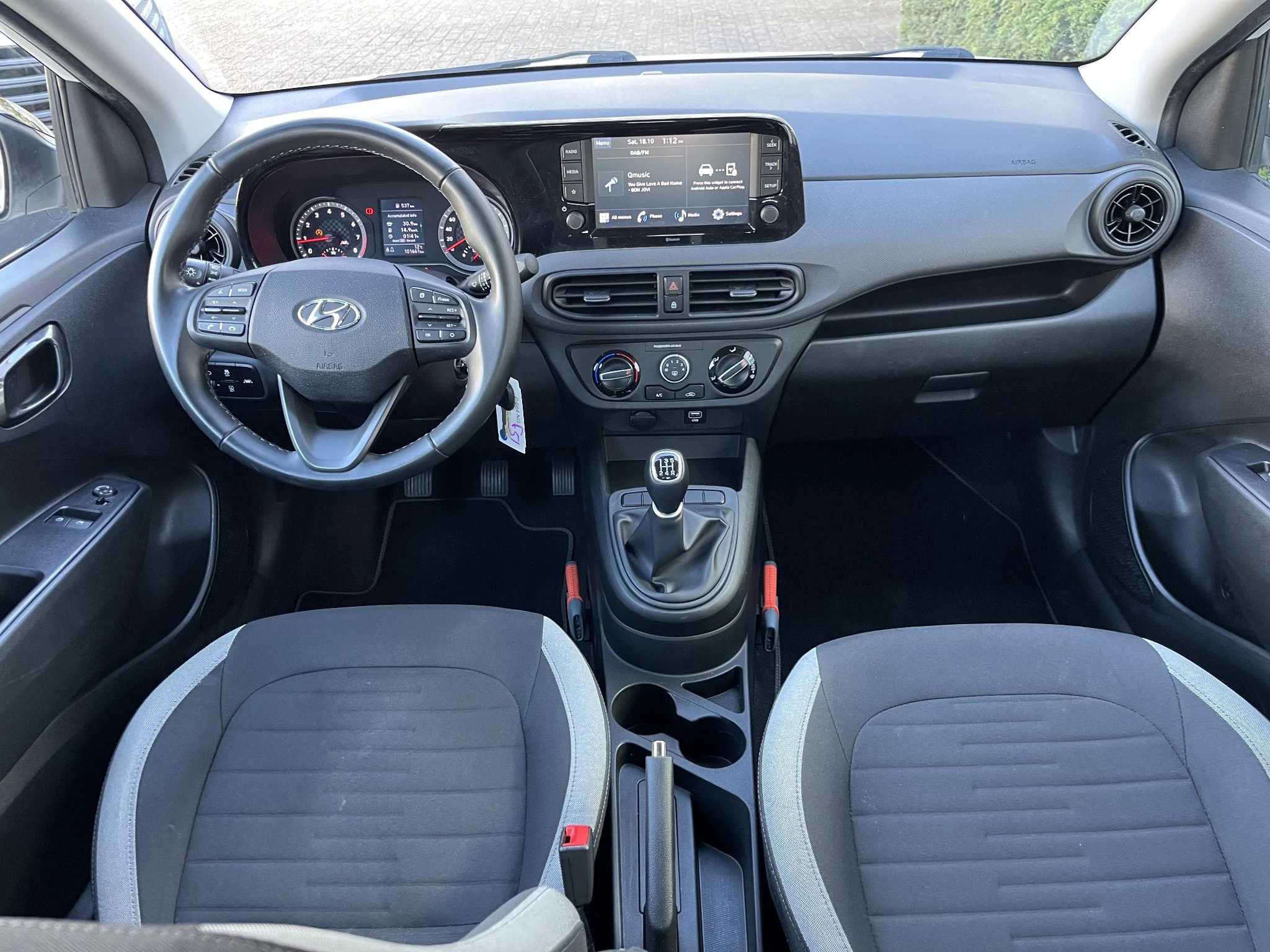 Hoofdafbeelding Hyundai i10