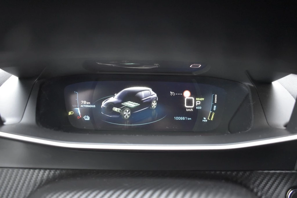 Hoofdafbeelding Peugeot e-208