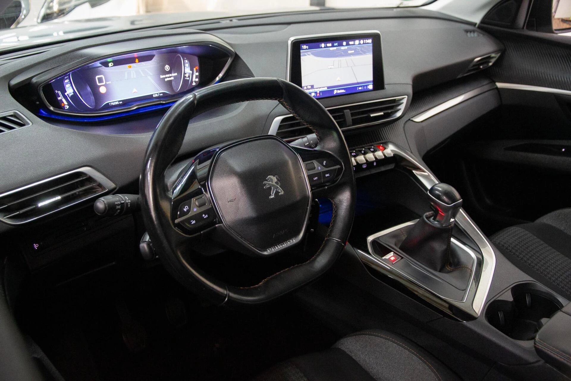 Hoofdafbeelding Peugeot 5008