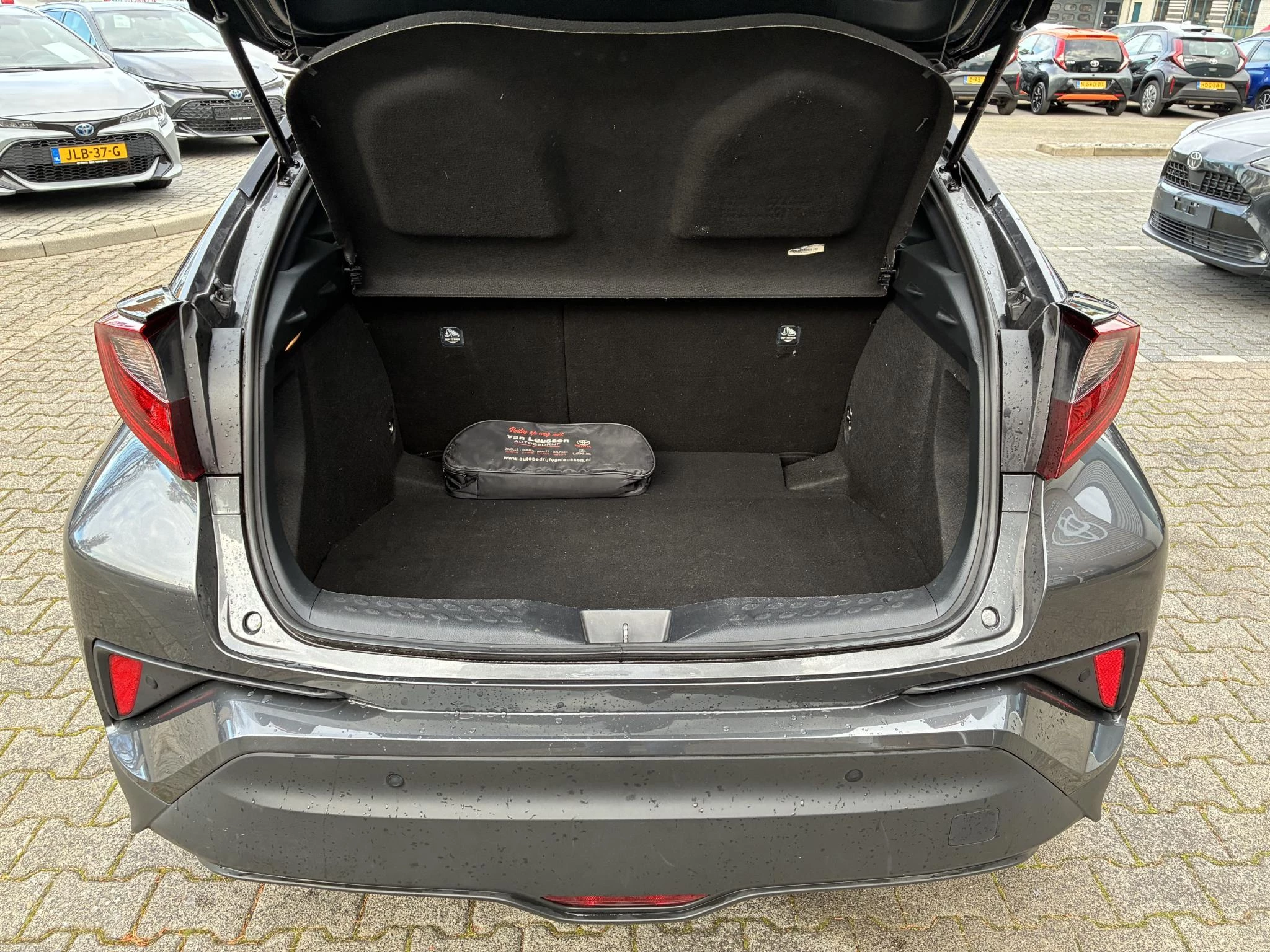 Hoofdafbeelding Toyota C-HR