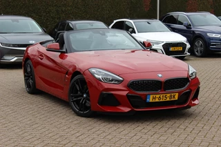 BMW Z4 Roadster sDrive20i High Executive Ed. M Sport / Camera / Leder / 19'' / Sfeerverlichting / Stuur+Stoelverwarming / Windscherm / Cruise Control