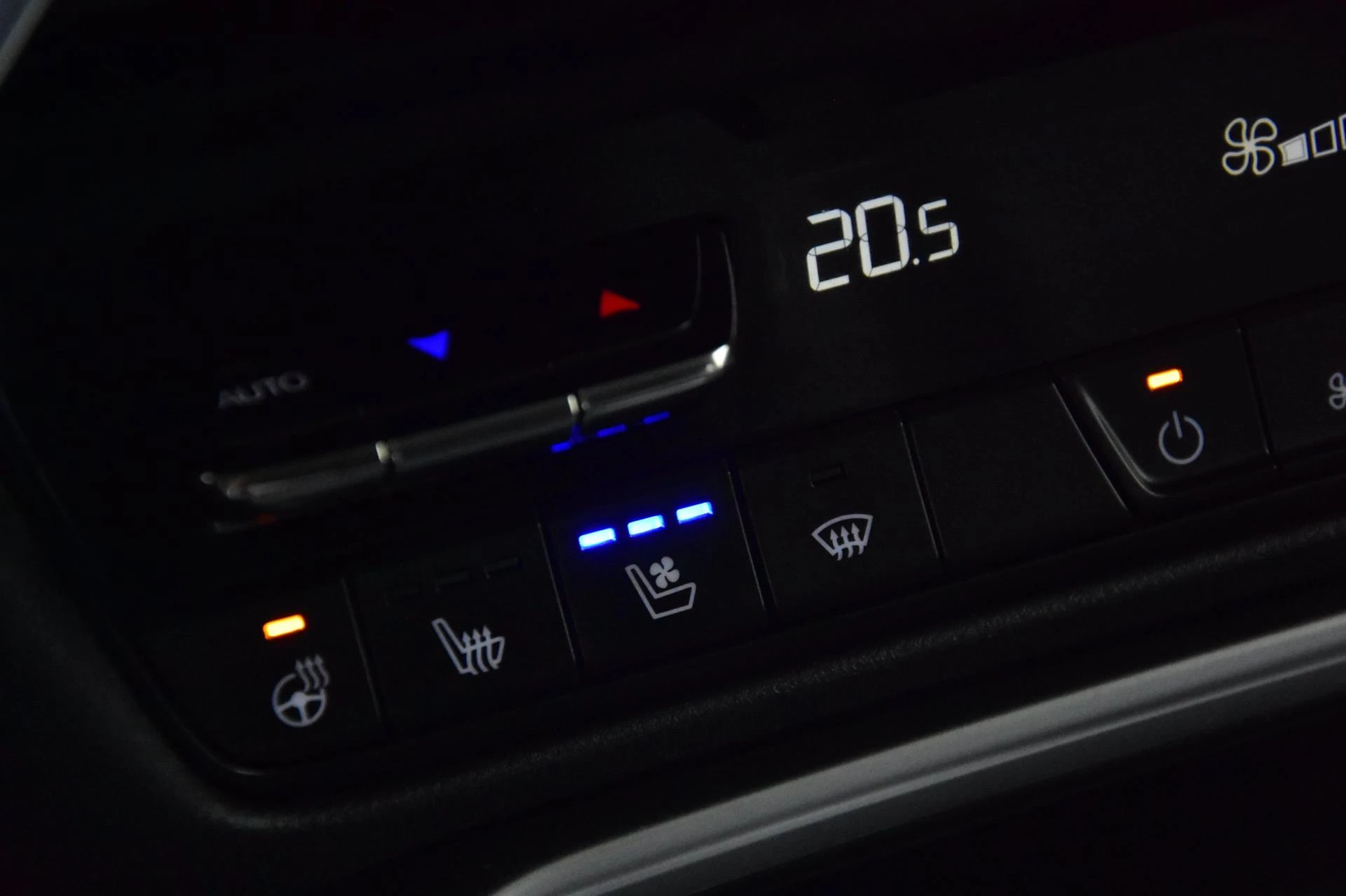 Hoofdafbeelding Mazda CX-60
