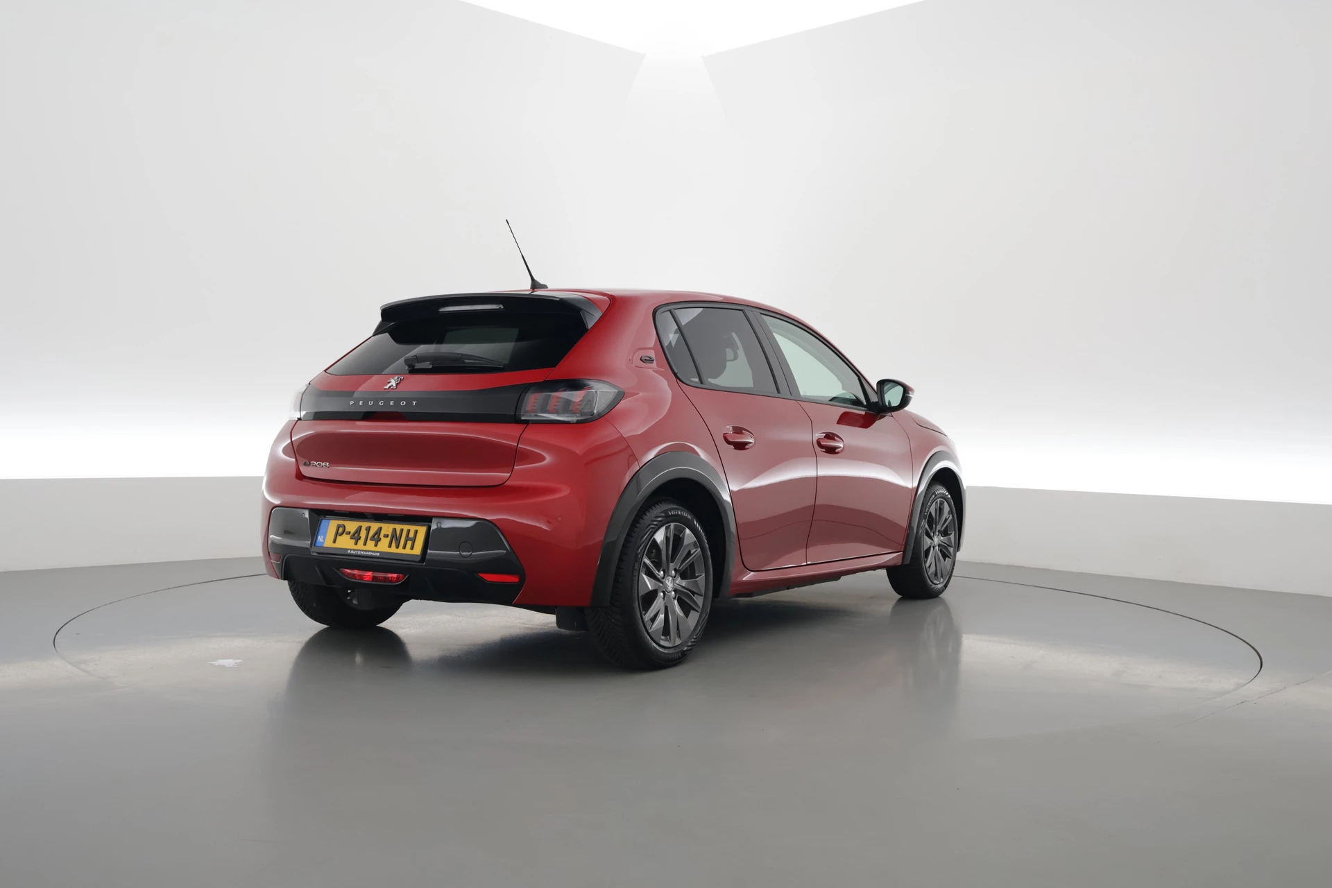 Hoofdafbeelding Peugeot e-208