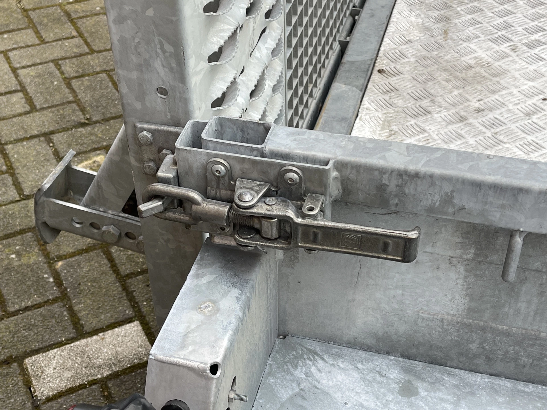 Hoofdafbeelding Saris C3000