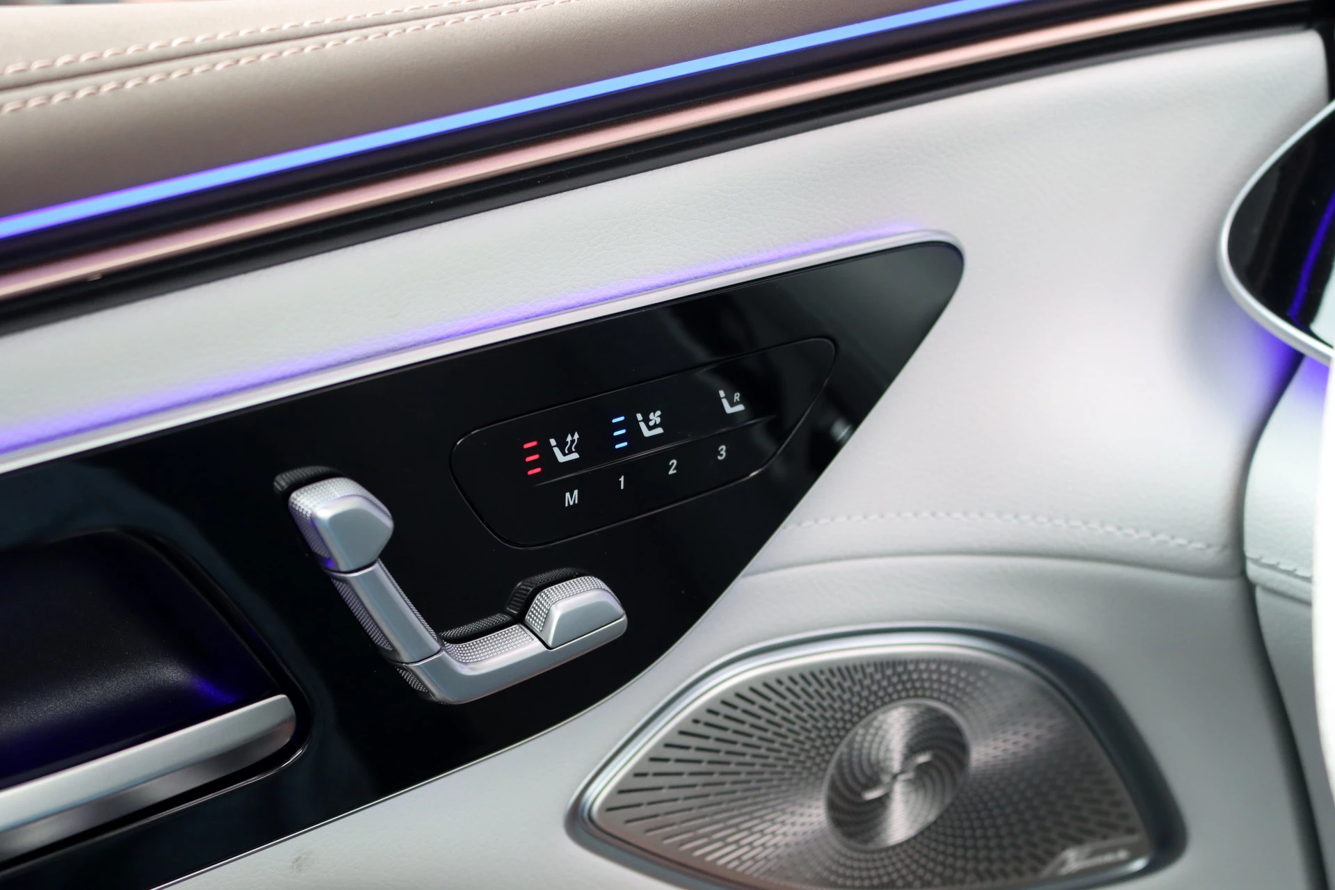 Hoofdafbeelding Mercedes-Benz EQS